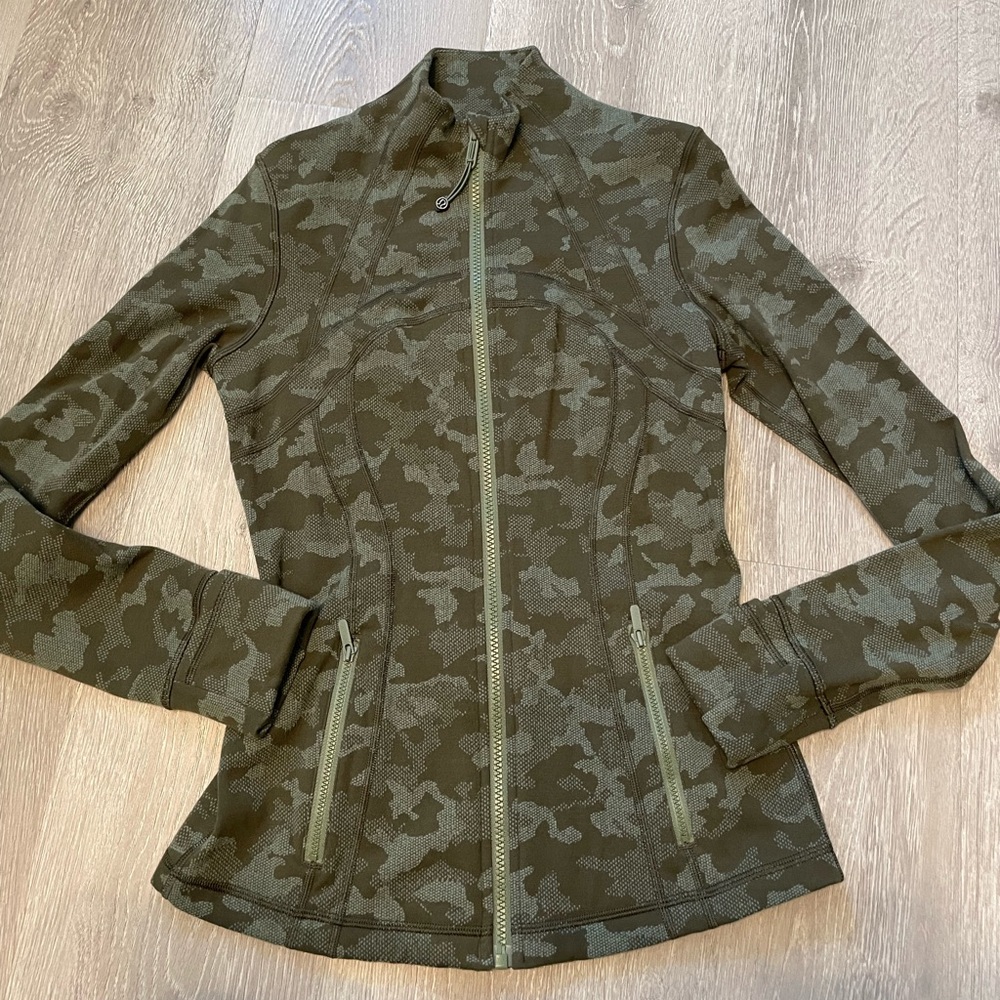 Lululemon DEFINE JACKET *RULU Size 6